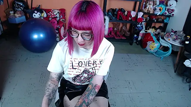 MissMiia2 online show from January 2026 09:19:01 PM