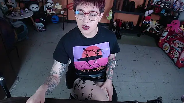 MissMiia2 online show from June 2026 12:58:02 PM