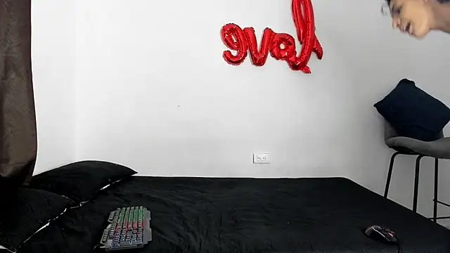 evanscollins online show from November 2025 09:51:01 PM