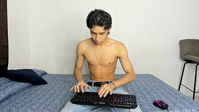 evanscollins online show from December 2025 10:48:01 PM