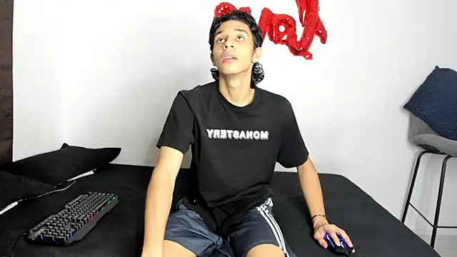 evanscollins online show from December 2025 12:21:02 AM