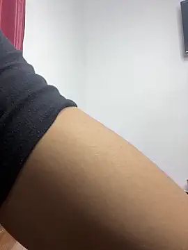 Snapshot of evanscollins chatting on December 2024 02:22:01 AM evanscollins online show from December 2024 02:22:01 AM