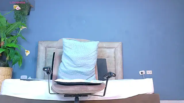 Iker bigdick online show from April 2026 07:18:01 PM