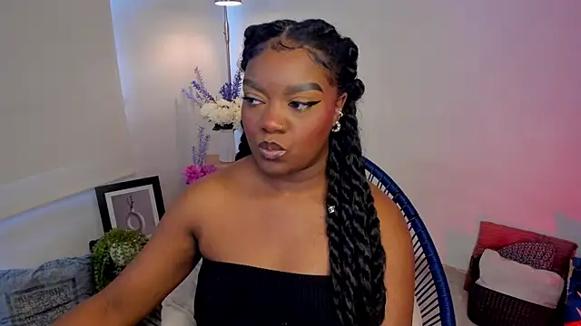 Im Maria online show from October 2025 05:23:02 PM