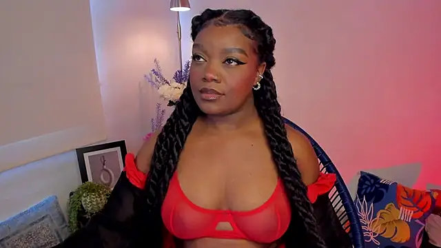 Im Maria online show from October 2025 04:58:02 PM