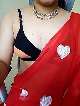 Snapshot of Indianhyna chatting on September 2025 07:02:02 AM Indianhyna online show from September 2025 07:02:02 AM