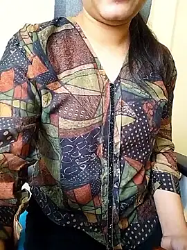 Snapshot of Indianhyna chatting on September 2025 07:15:02 AM Indianhyna online show from September 2025 07:15:02 AM