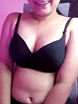 Snapshot of Indianhyna chatting on October 2025 05:26:01 AM Indianhyna online show from October 2025 05:26:01 AM