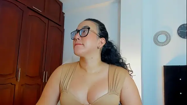 kathyajhonss online show from November 2025 11:42:02 PM