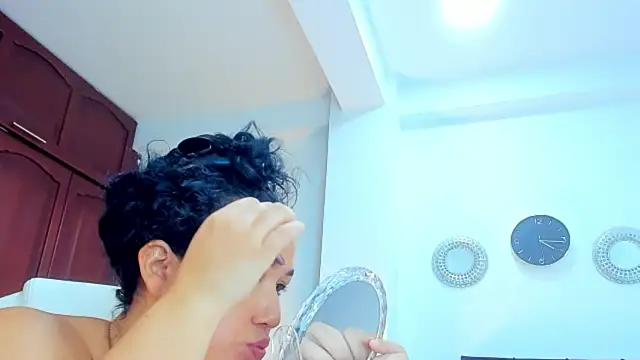 kathyajhonss online show from April 2026 09:17:02 PM