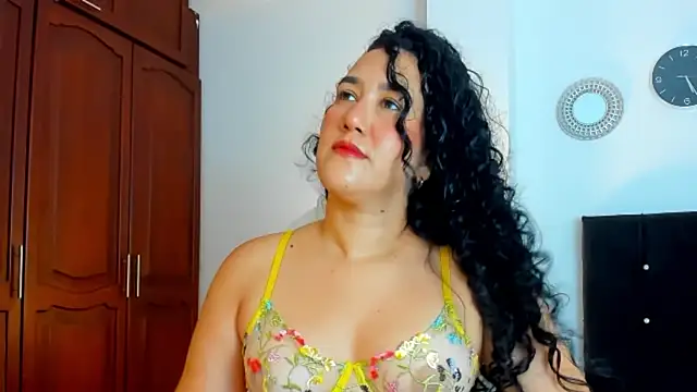 kathyajhonss online show from April 2026 10:27:02 PM