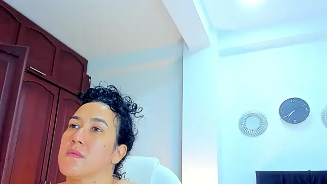 kathyajhonss online show from April 2026 12:41:01 AM