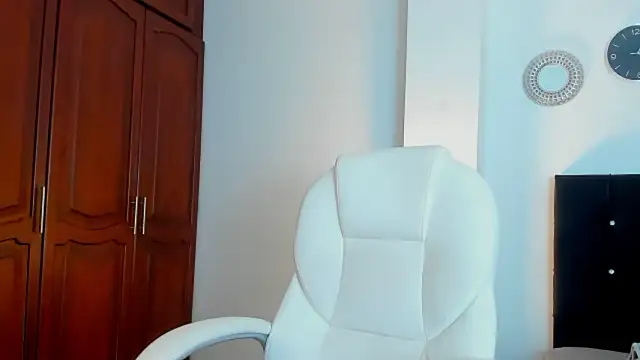 kathyajhonss online show from February 2026 09:05:02 PM