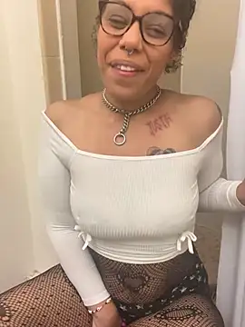 Princess Desirae online show from May 2026 05:48:01 AM
