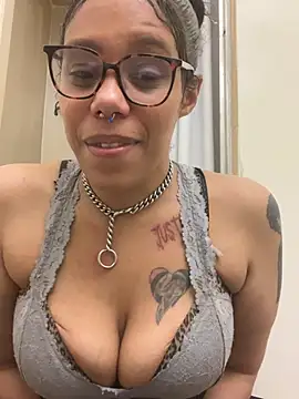 Princess Desirae online show from April 2026 04:16:02 AM