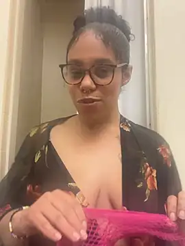 Princess Desirae online show from April 2026 03:47:01 AM