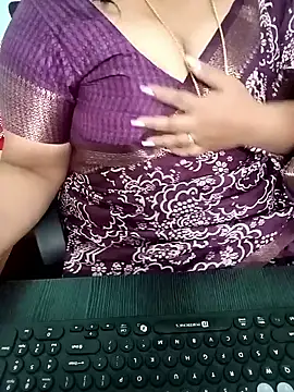 Snapshot of your-sameera chatting on January 2026 04:41:02 AM your-sameera online show from January 2026 04:41:02 AM