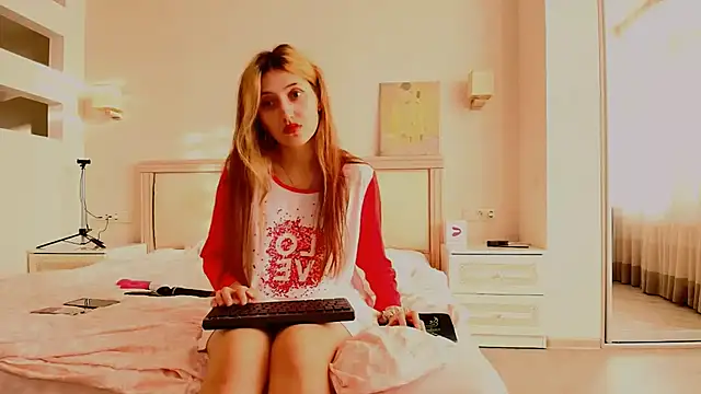 Snapshot of Iren chatting on November 2025 01:15:02 PM Iren online show from November 2025 01:15:02 PM