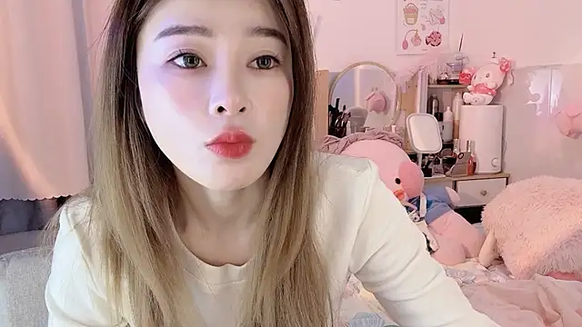 Carly 1 online show from December 2024 04:38:01 AM