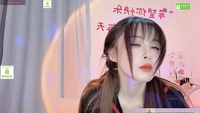 Carly 1 online show from November 2025 08:15:02 AM