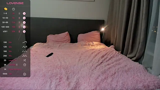 Snapshot of jesssicamooon chatting on November 2025 08:30:01 PM jesssicamooon online show from November 2025 08:30:01 PM