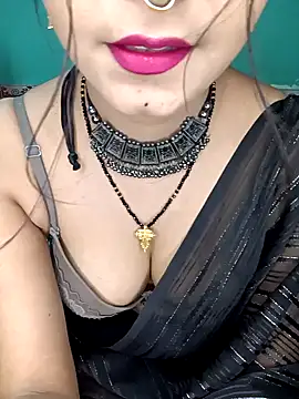 Diamond queeen online show from January 2025 08:36:02 PM