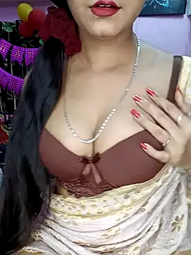 Diamond queeen online show from September 2025 09:31:01 PM