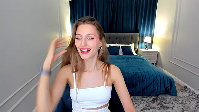 NaturalBeaty online show from September 2025 10:44:02 AM