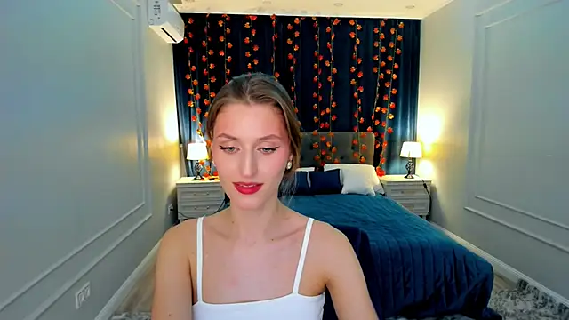 NaturalBeaty online show from November 2025 06:45:02 PM