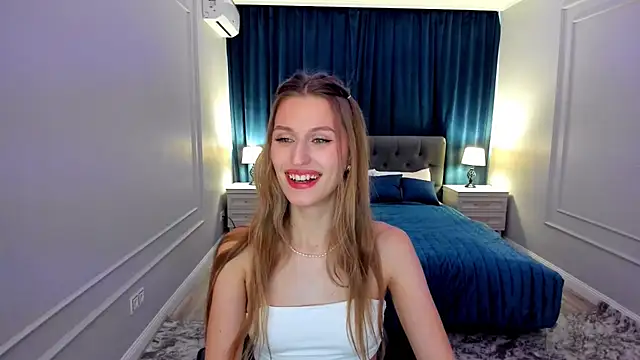 NaturalBeaty online show from September 2025 03:56:01 AM