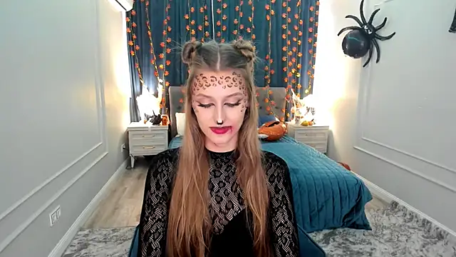 NaturalBeaty online show from October 2025 11:45:02 AM