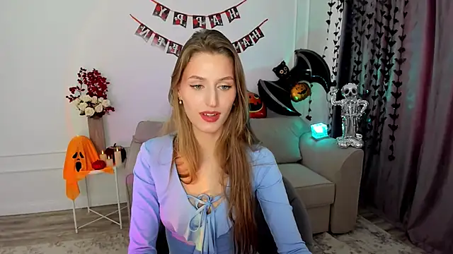 NaturalBeaty online show from October 2025 11:55:01 AM