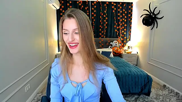 NaturalBeaty online show from October 2025 11:57:02 AM