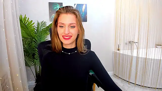 NaturalBeaty online show from March 2025 06:13:02 PM