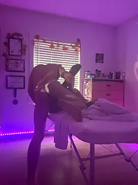 GymBoyVan online show from November 2025 07:30:01 PM