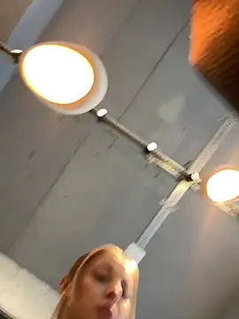 Diamond Bunny  online show from March 2026 03:06:01 PM