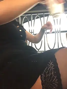 Diamond Bunny  online show from November 2025 05:49:02 PM