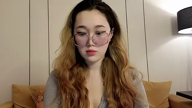 Jennatyan online show from March 2026 11:52:02 AM