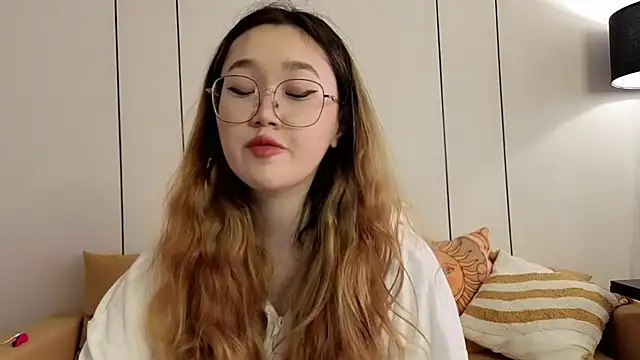 Jennatyan online show from April 2026 06:16:01 AM