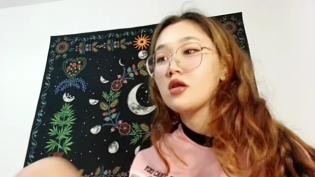 Snapshot of Jennatyan chatting on September 2025 12:15:01 PM Jennatyan online show from September 2025 12:15:01 PM