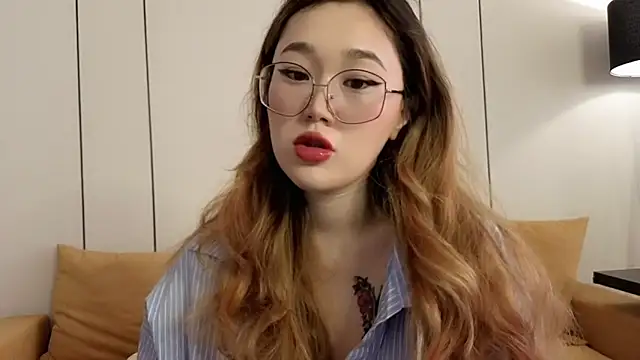 Jennatyan online show from March 2026 05:19:01 AM