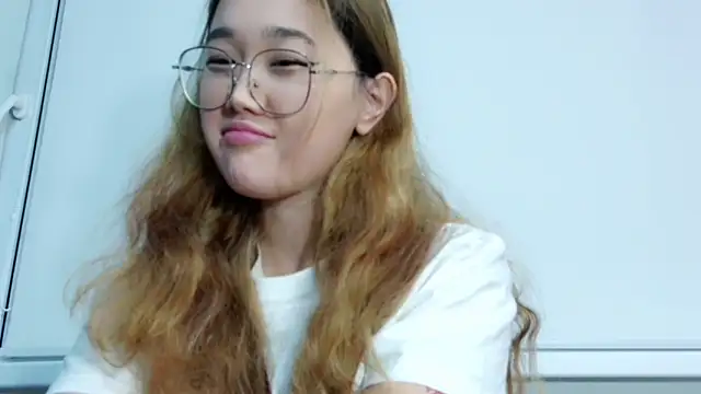 Snapshot of Jennatyan chatting on November 2025 02:42:01 PM Jennatyan online show from November 2025 02:42:01 PM