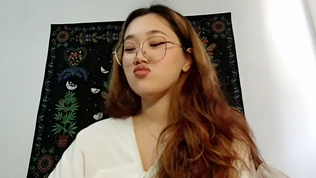 Snapshot of Jennatyan chatting on September 2025 06:01:02 AM Jennatyan online show from September 2025 06:01:02 AM