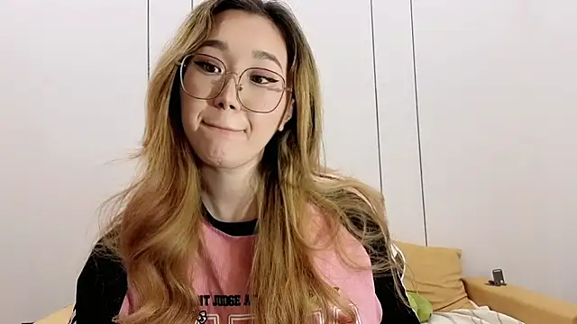 Snapshot of Jennatyan chatting on January 2026 09:27:02 AM Jennatyan online show from January 2026 09:27:02 AM