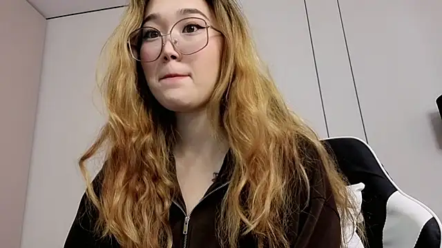 Snapshot of Jennatyan chatting on February 2026 06:16:01 AM Jennatyan online show from February 2026 06:16:01 AM