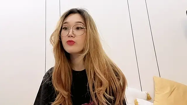 Snapshot of Jennatyan chatting on February 2026 07:37:02 AM Jennatyan online show from February 2026 07:37:02 AM