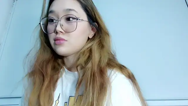 Snapshot of Jennatyan chatting on November 2025 12:38:01 PM Jennatyan online show from November 2025 12:38:01 PM