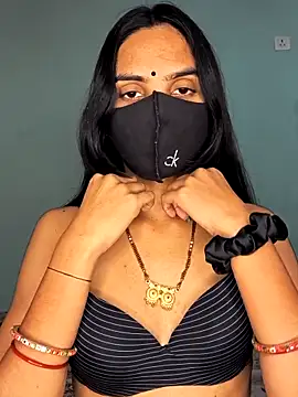 cute simmy0 online show from April 2026 02:30:01 PM