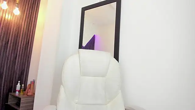 laurin clauz  online show from September 2025 04:34:02 PM