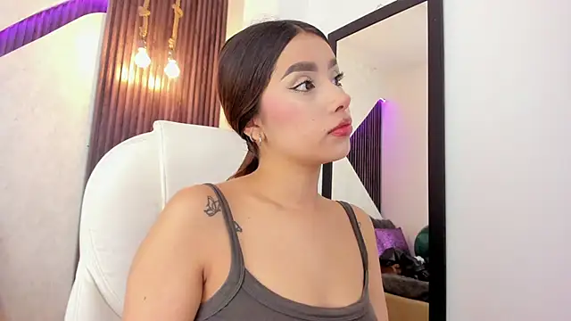 laurin clauz  online show from September 2025 02:01:02 PM